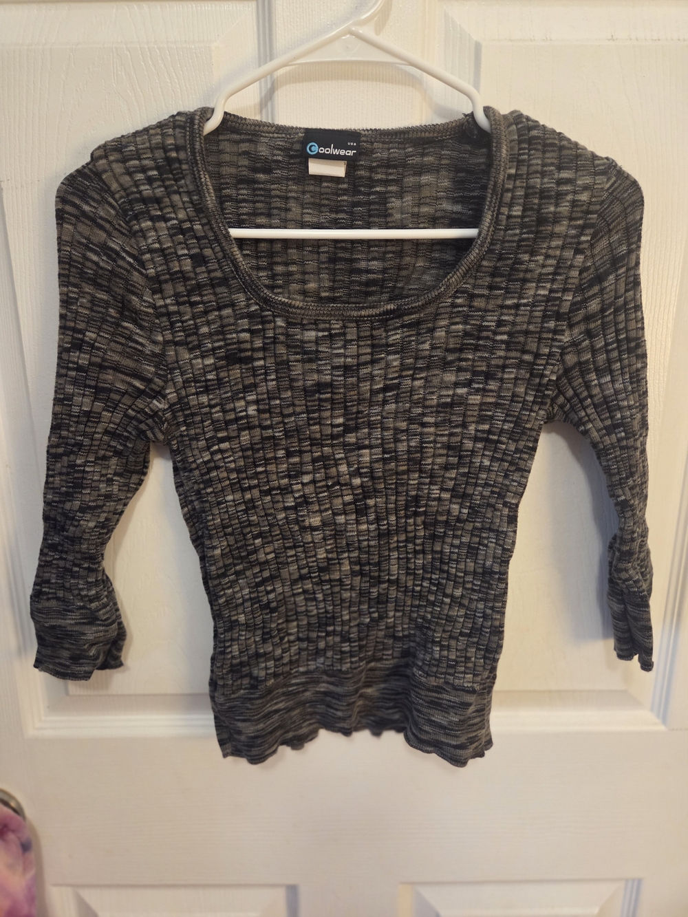 Coolwear Women's Black & Gray Ribbed Scoop Neck Long Sleeve Tee